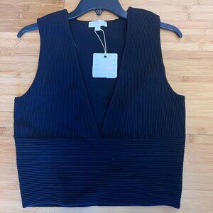Le' AL.X Low V Neck Sleeveless Cropped Ribbed Knit Tank Top
